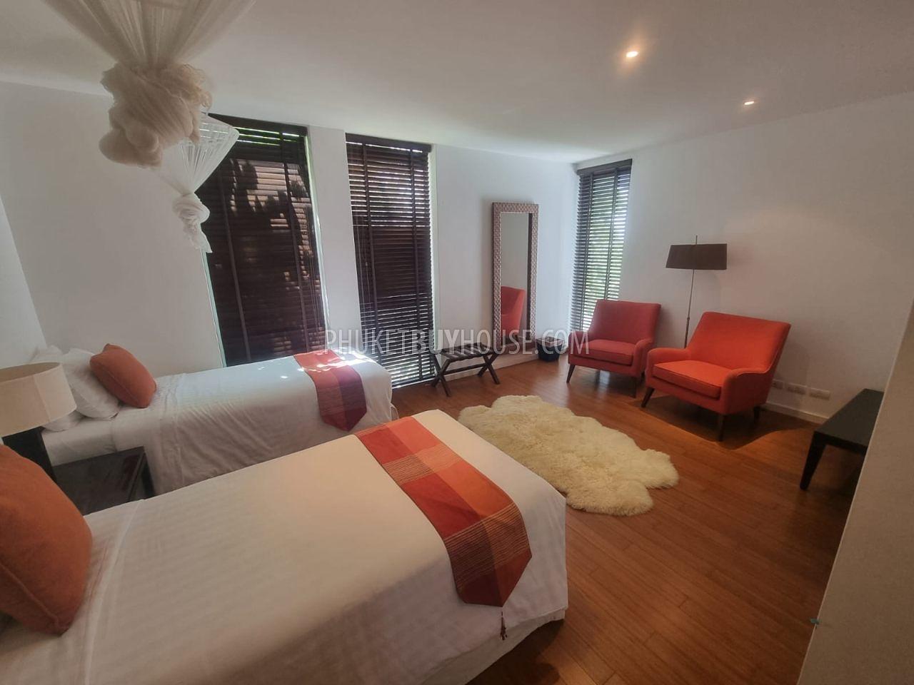 SUR7266: Four Bedroom Seaview Villa in Surin. Photo #26