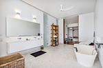 NAT22570: Breathtaking Oceanfront Penthouse with Panoramic Sunset Views. Thumbnail #12