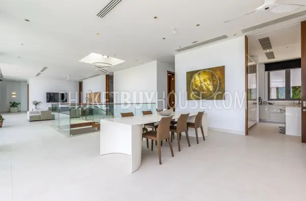 NAT22570: Breathtaking Oceanfront Penthouse with Panoramic Sunset Views. Photo #16