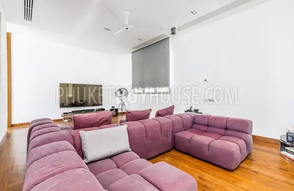 NAT22570: Breathtaking Oceanfront Penthouse with Panoramic Sunset Views. Photo #10