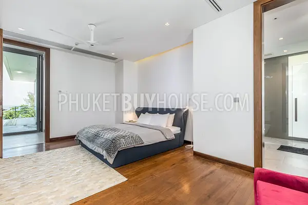 NAT22570: Breathtaking Oceanfront Penthouse with Panoramic Sunset Views. Photo #25