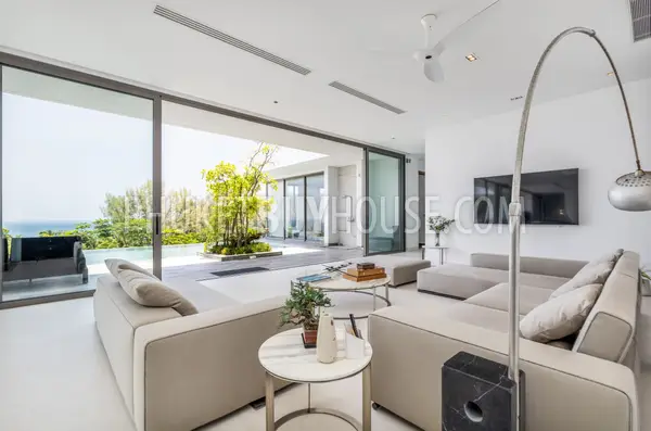 NAT22570: Breathtaking Oceanfront Penthouse with Panoramic Sunset Views. Photo #21