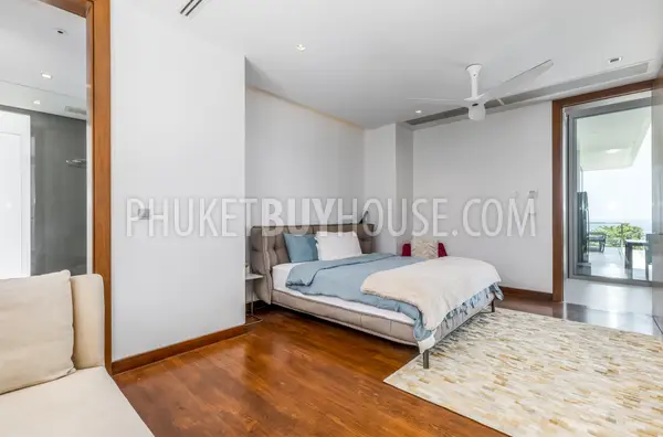 NAT22570: Breathtaking Oceanfront Penthouse with Panoramic Sunset Views. Photo #27