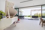 NAT22570: Breathtaking Oceanfront Penthouse with Panoramic Sunset Views. Thumbnail #6