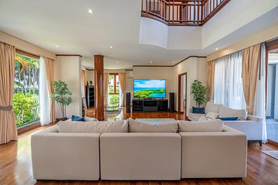 LAG22572: 4-Bedroom Villa with Golf View and Prime Location in Phuket. Photo #11