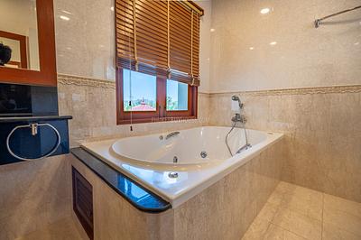 LAG22572: 4-Bedroom Villa with Golf View and Prime Location in Phuket. Photo #34