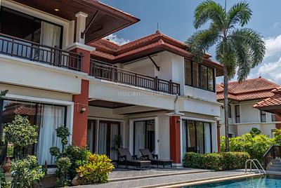 LAG22572: 4-Bedroom Villa with Golf View and Prime Location in Phuket. Photo #64
