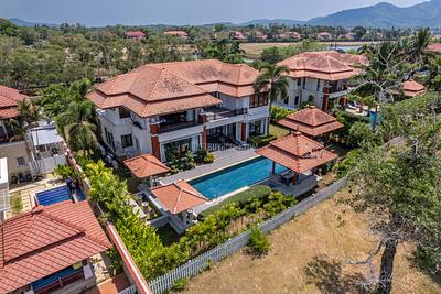LAG22572: 4-Bedroom Villa with Golf View and Prime Location in Phuket. Photo #61