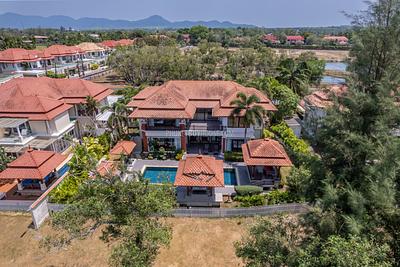 LAG22572: 4-Bedroom Villa with Golf View and Prime Location in Phuket. Photo #3