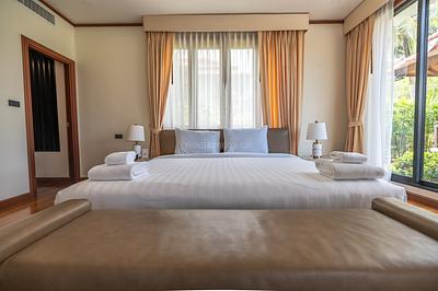 LAG22572: 4-Bedroom Villa with Golf View and Prime Location in Phuket. Photo #44