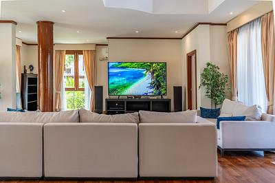 LAG22572: 4-Bedroom Villa with Golf View and Prime Location in Phuket. Photo #10