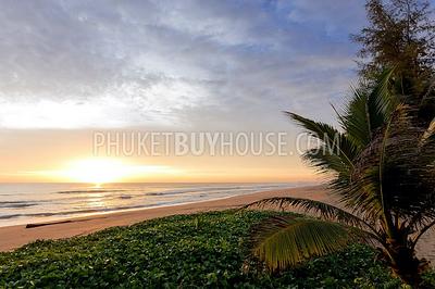 PHA7276: Beachfront Four Bedroom Villa at Natai Beach. Photo #3
