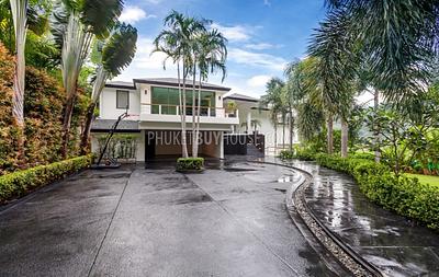 PAT22573: Breathtaking 6-Bedroom Sea View Villa with Private Squash Court Near Patong. Photo #4