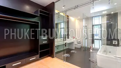 PAT22573: Breathtaking 6-Bedroom Sea View Villa with Private Squash Court Near Patong. Fotoğraf #32