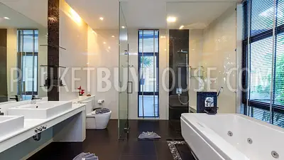 PAT22573: Breathtaking 6-Bedroom Sea View Villa with Private Squash Court Near Patong. Fotoğraf #34