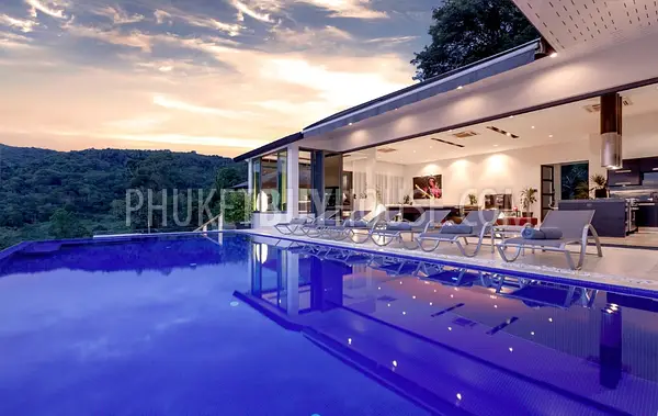 PAT22573: Breathtaking 6-Bedroom Sea View Villa with Private Squash Court Near Patong. 照片 #2