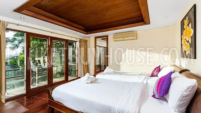 PAT22574: Expansive Sea-View Villa with Pool, Gym, in Patong. Fotoğraf #21