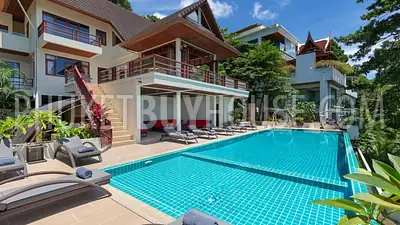 PAT22574: Expansive Sea-View Villa with Pool, Gym, in Patong. Fotoğraf #2