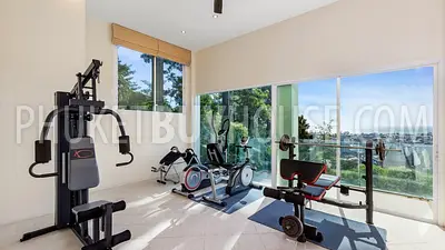 PAT22574: Expansive Sea-View Villa with Pool, Gym, in Patong. Fotoğraf #24