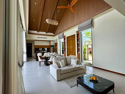 BAN7006: 3 Bedroom Villa for Sale in Bang Tao. Photo #12