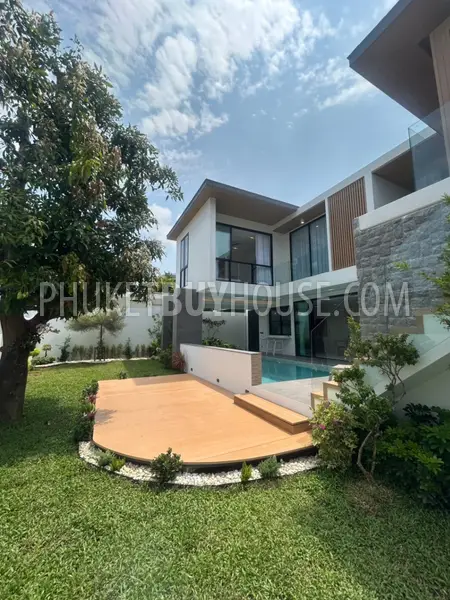 BAN22019: Oriental-Style 3 Bedroom Pool Villa For Sale Right on Bangtao Beach Road. 照片 #1