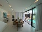 BAN22019: Oriental-Style 3 Bedroom Pool Villa For Sale Right on Bangtao Beach Road. 缩略图 #7