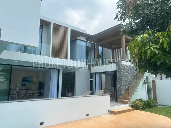 BAN22019: Oriental-Style 3 Bedroom Pool Villa For Sale Right on Bangtao Beach Road. 照片 #32