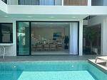 BAN22019: Oriental-Style 3 Bedroom Pool Villa For Sale Right on Bangtao Beach Road. 缩略图 #31