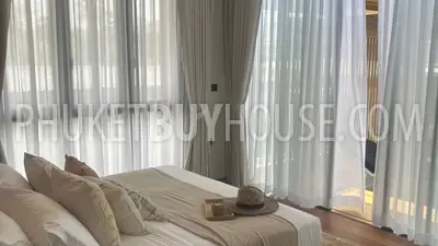 BAN22019: Oriental-Style 3 Bedroom Pool Villa For Sale Right on Bangtao Beach Road. Fotoğraf #20