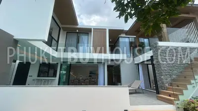 BAN22019: Oriental-Style 3 Bedroom Pool Villa For Sale Right on Bangtao Beach Road. Fotoğraf #30
