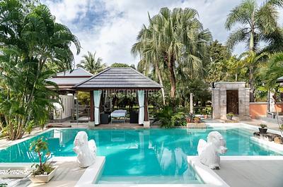 RAW22585: 5-Bedroom Private Pool Villa with Rare Double Land Plot in Rawai. Photo #3