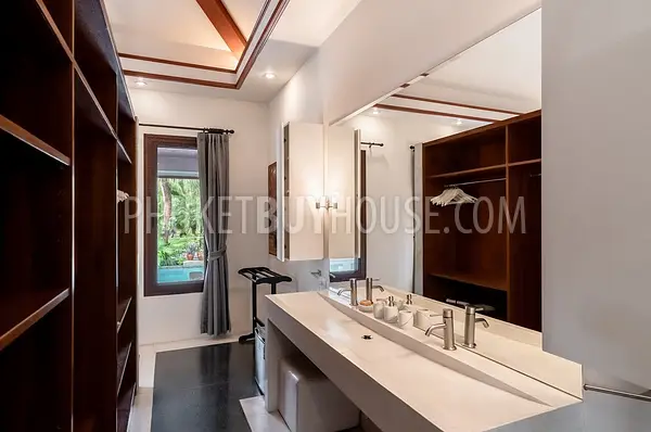 RAW22585: 5-Bedroom Private Pool Villa with Rare Double Land Plot in Rawai. 照片 #13