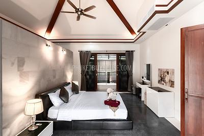RAW22585: 5-Bedroom Private Pool Villa with Rare Double Land Plot in Rawai. Photo #7