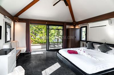 RAW22585: 5-Bedroom Private Pool Villa with Rare Double Land Plot in Rawai. Photo #8