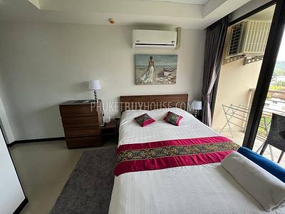 NAI7287: Clean and Bright 1-Bedroom Apartment in Nai Harn. Photo #4
