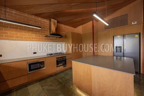 LAG22588: Architect-Designed Tropical Villa on Golf Course with Sustainable Features. Photo #23