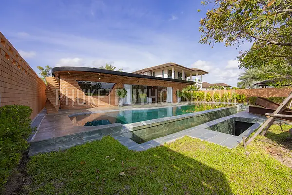 LAG22588: Architect-Designed Tropical Villa on Golf Course with Sustainable Features. Photo #15