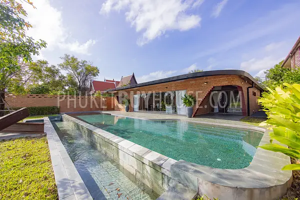 LAG22588: Architect-Designed Tropical Villa on Golf Course with Sustainable Features. Photo #18