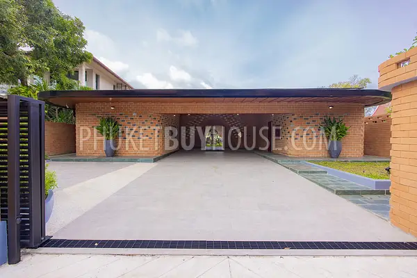 LAG22588: Architect-Designed Tropical Villa on Golf Course with Sustainable Features. Photo #19