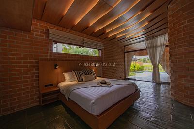 LAG22588: Architect-Designed Tropical Villa on Golf Course with Sustainable Features. 照片 #48