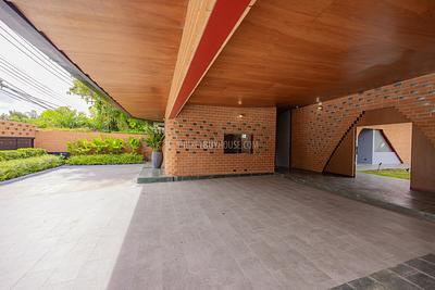 LAG22588: Architect-Designed Tropical Villa on Golf Course with Sustainable Features. 照片 #36