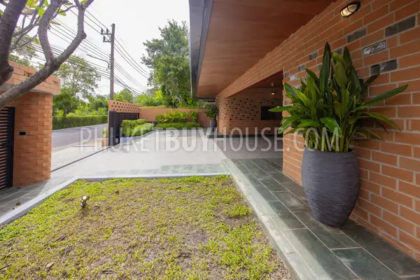 LAG22588: Architect-Designed Tropical Villa on Golf Course with Sustainable Features. Photo #72