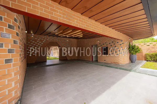LAG22588: Architect-Designed Tropical Villa on Golf Course with Sustainable Features. Photo #38