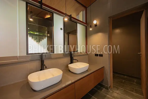 LAG22588: Architect-Designed Tropical Villa on Golf Course with Sustainable Features. Photo #41