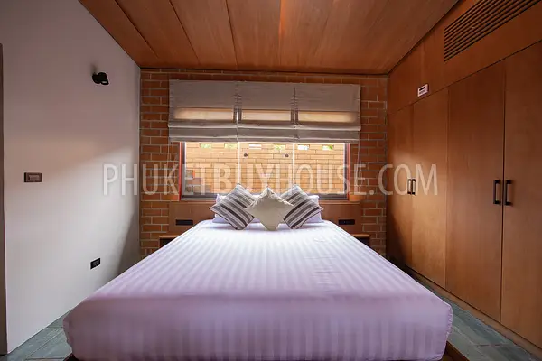 LAG22588: Architect-Designed Tropical Villa on Golf Course with Sustainable Features. Photo #40