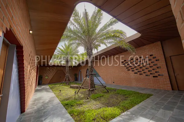 LAG22588: Architect-Designed Tropical Villa on Golf Course with Sustainable Features. Photo #61