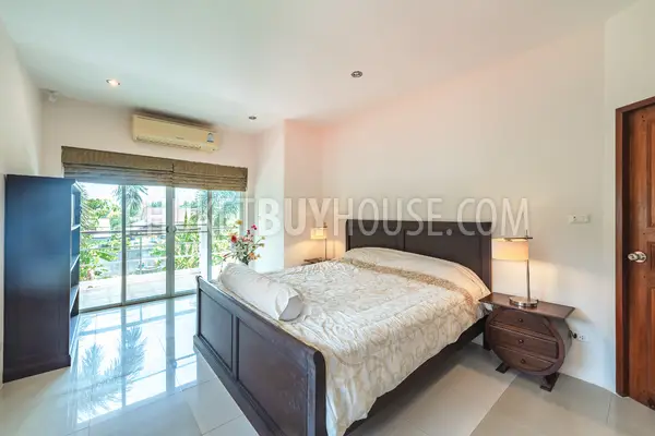 NAI7300: Three Bedroom Villa Near Rawai and Nai Harn beaches. Photo #4