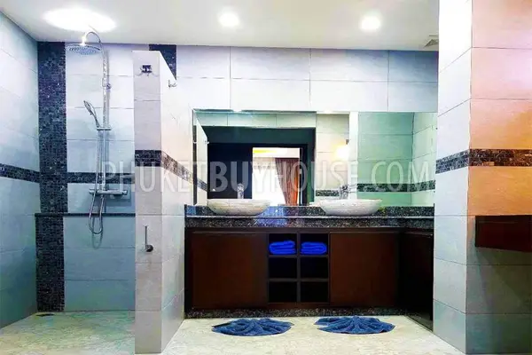 CHA22600: Exclusive Phuket Boutique Residence For Sale - A Rare Investment Opportunity. Fotoğraf #16