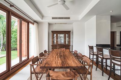 LAG22602: Spacious 4-Bedroom Villa in a 5-Star Resort Near Bang Tao Beach For Rent. 照片 #16