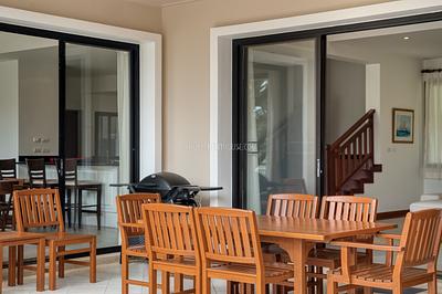 LAG22602: Spacious 4-Bedroom Villa in a 5-Star Resort Near Bang Tao Beach For Rent. 照片 #2